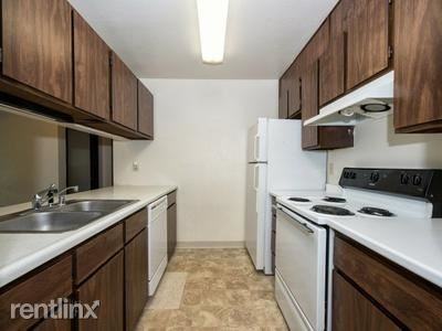 Hillside Chalet - Photo 2 of 8