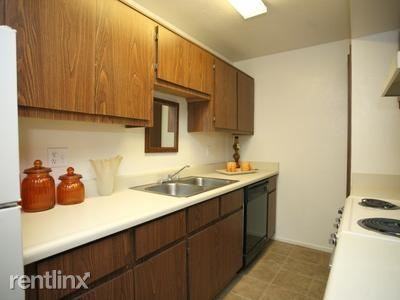 1700 W Prince Rd - Photo 2 of 15