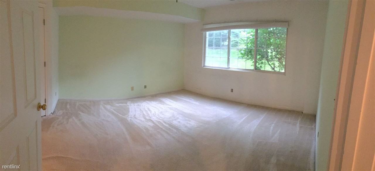 917 Augusta Ct - Photo 3 of 30