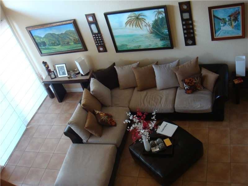 11495 NW 80th Ln - Photo 2 of 9