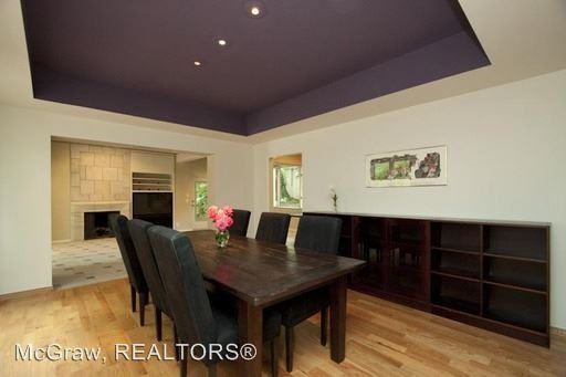 1315 E 27th Pl - Photo 3 of 6