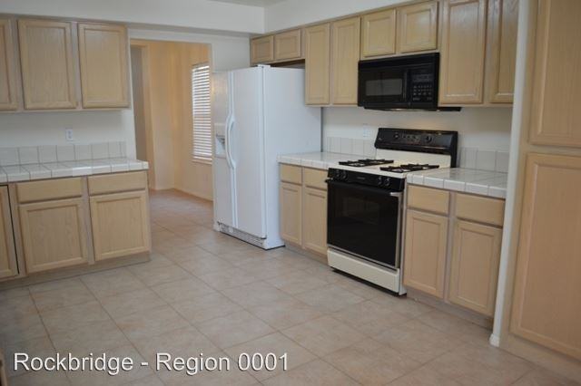 5248 Saranac Rd - Photo 2 of 30