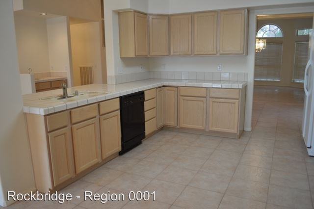 5248 Saranac Rd - Photo 3 of 30