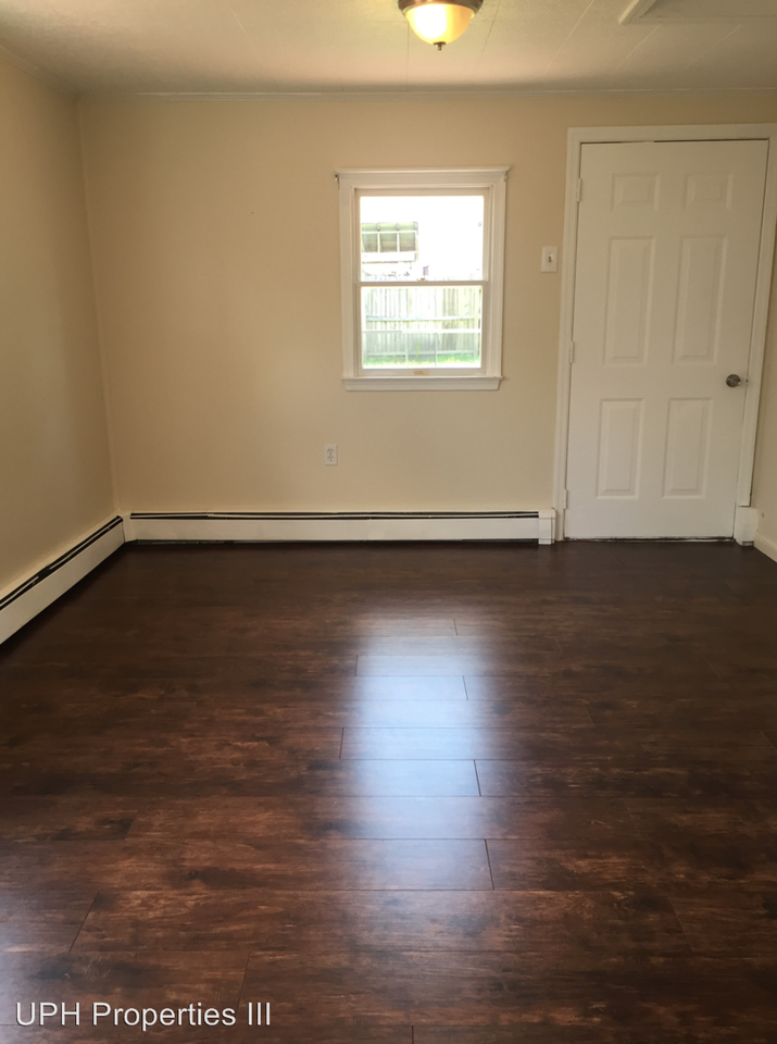 15 Greenbriar Rd - Photo 2 of 7