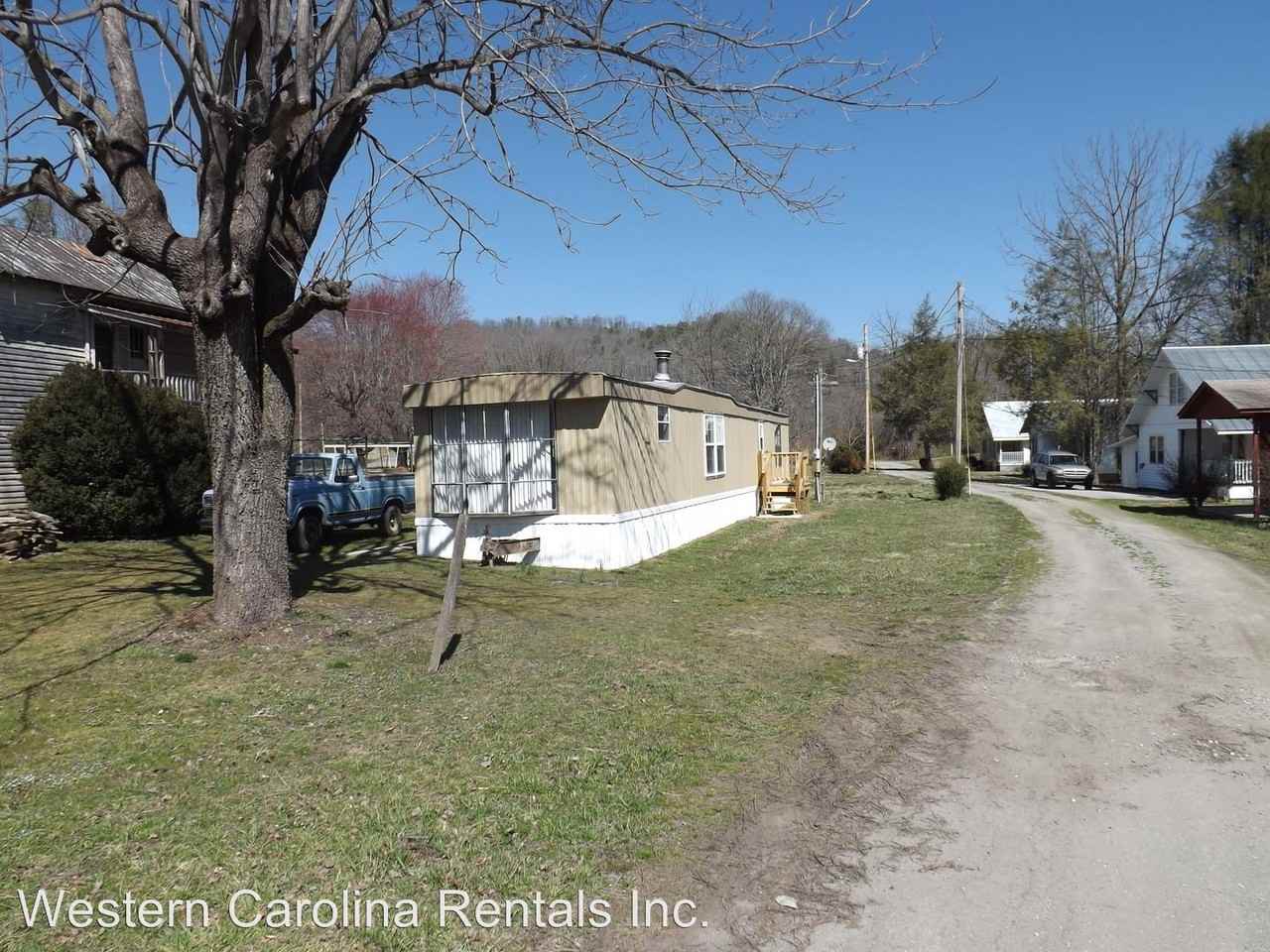 21 Elliott Rd - Photo 2 of 14