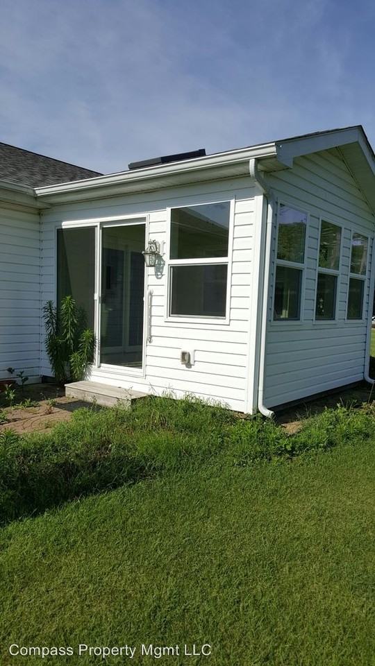 3 Scott Dr - Photo 2 of 24