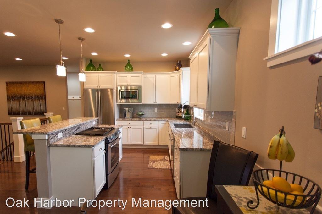 2617 Berentson Ct - Photo 3 of 18