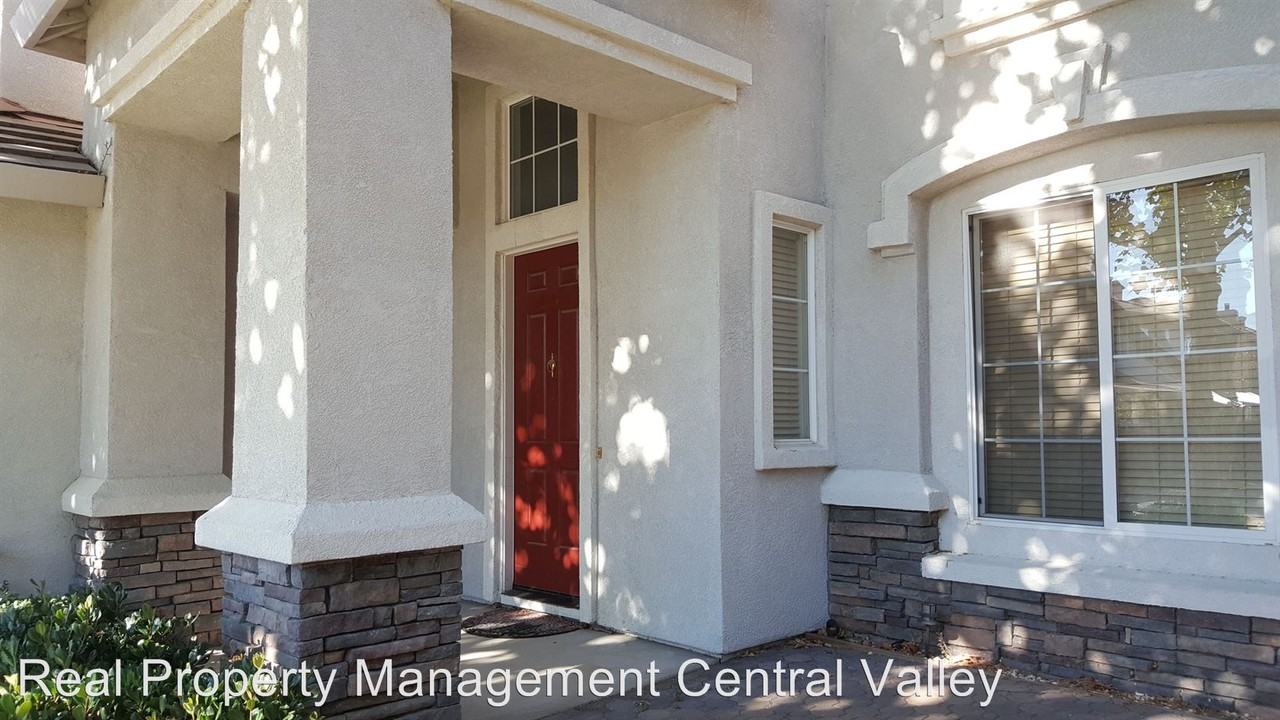 1832 Periwinkle Dr - Photo 3 of 4