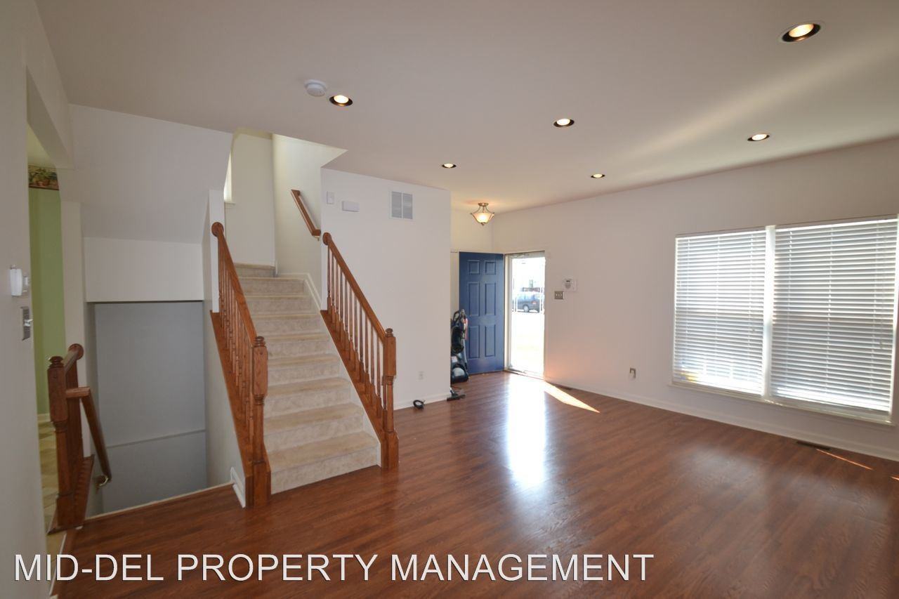 472 Sequoia Dr - Photo 2 of 25