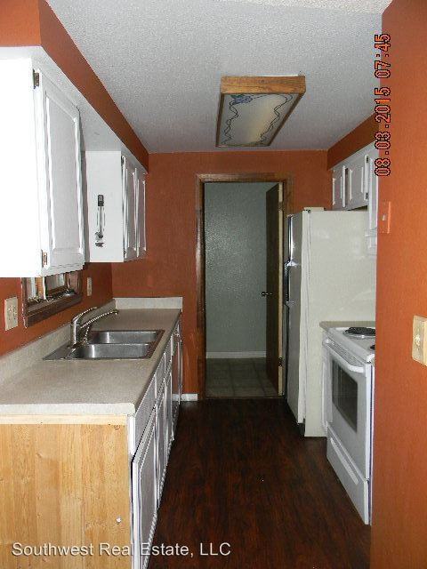 1008 Ponderosa Way - Photo 3 of 6