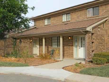 Schafer Square Apartments - Photo 3 of 6