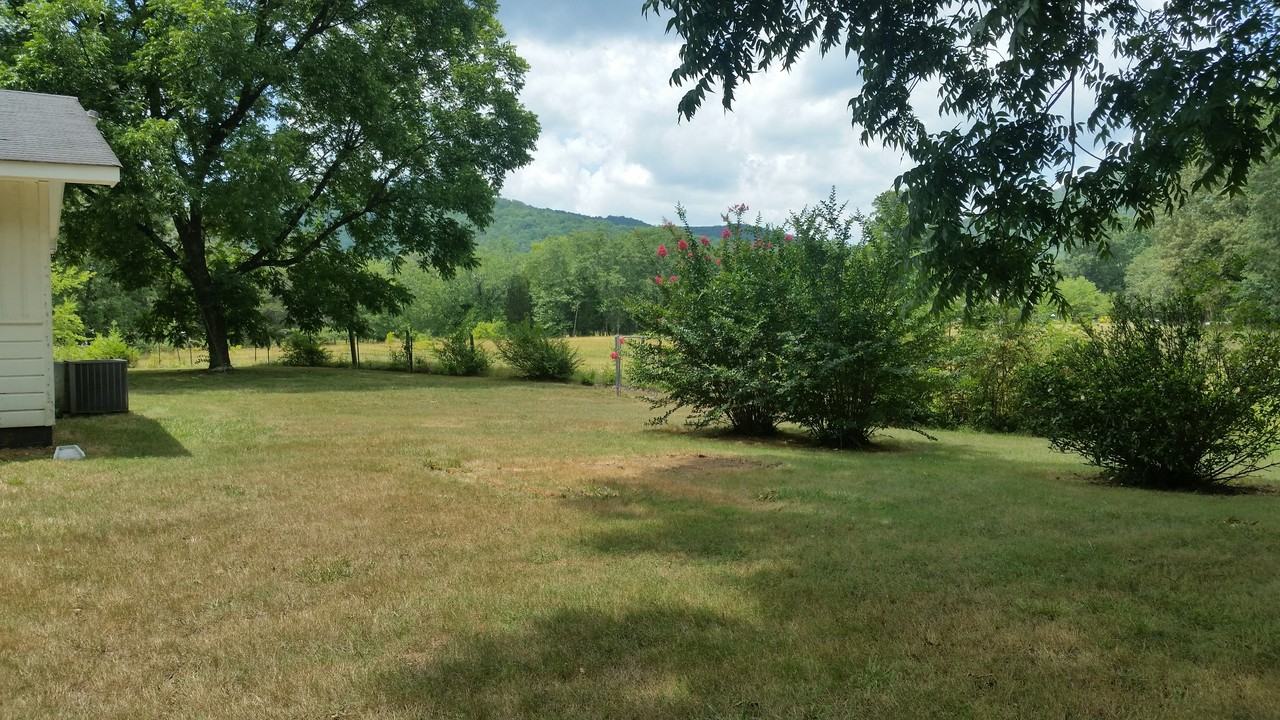 11712 Walker Rd - Photo 2 of 4