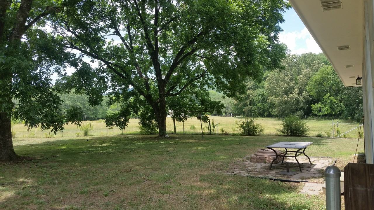 11712 Walker Rd - Photo 3 of 4