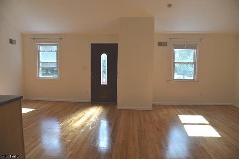 210 Livingston Ave - Photo 2 of 13