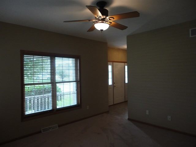 1157 Center St - Photo 2 of 9