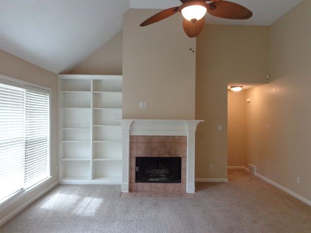 5005 Wolfchase Farms Pkwy - Photo 3 of 10