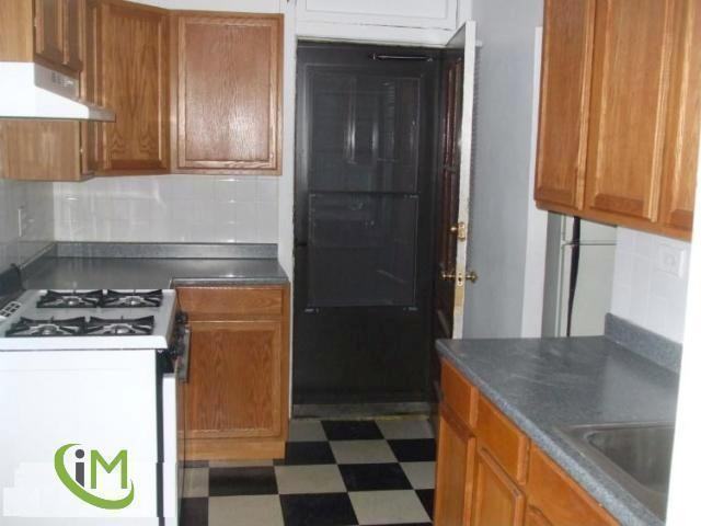 1615 Ridge Ave #I1 - Photo 3 of 6