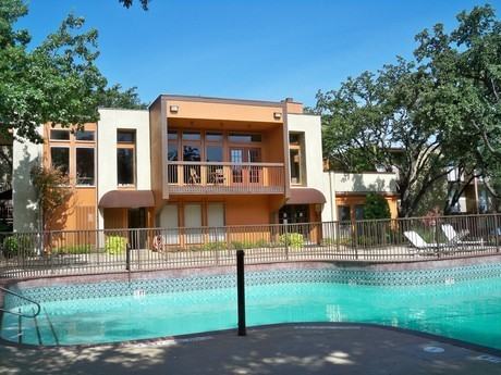 Advenir At Foxmoor Apartments 10843 N Central Expy, Dallas, TX 75231