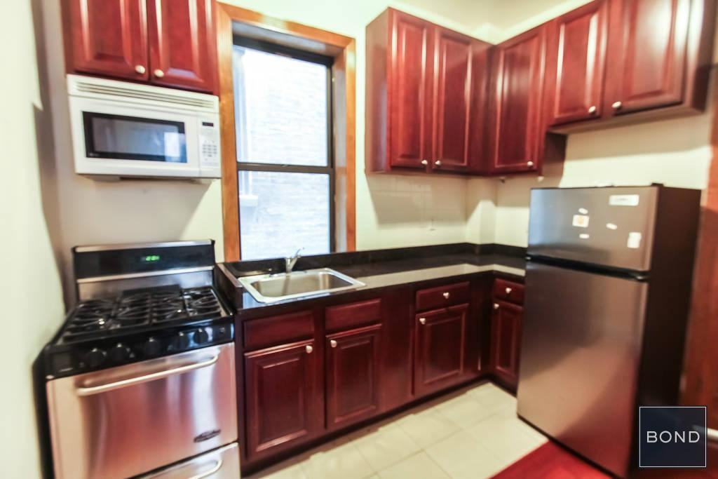 10th Ave & W 50th St #4a