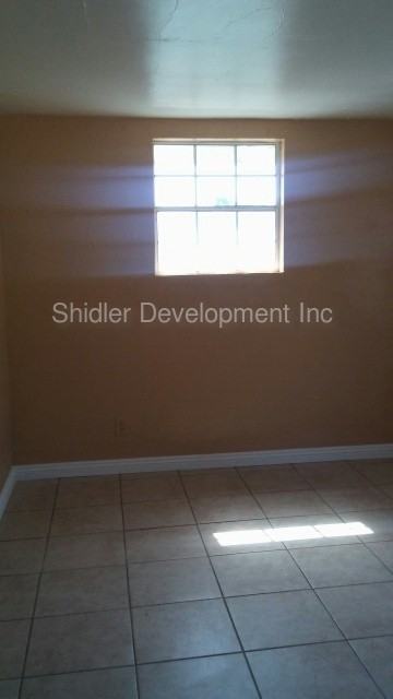 7014 Glasgow Ave - Photo 2 of 3