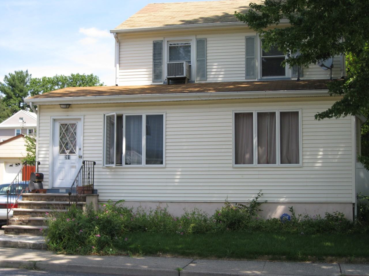 391 Central Ave - Photo 2 of 11