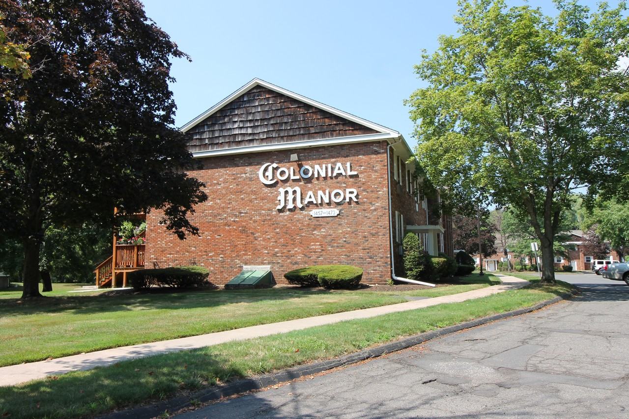 1471 Willard Ave - Photo 2 of 21