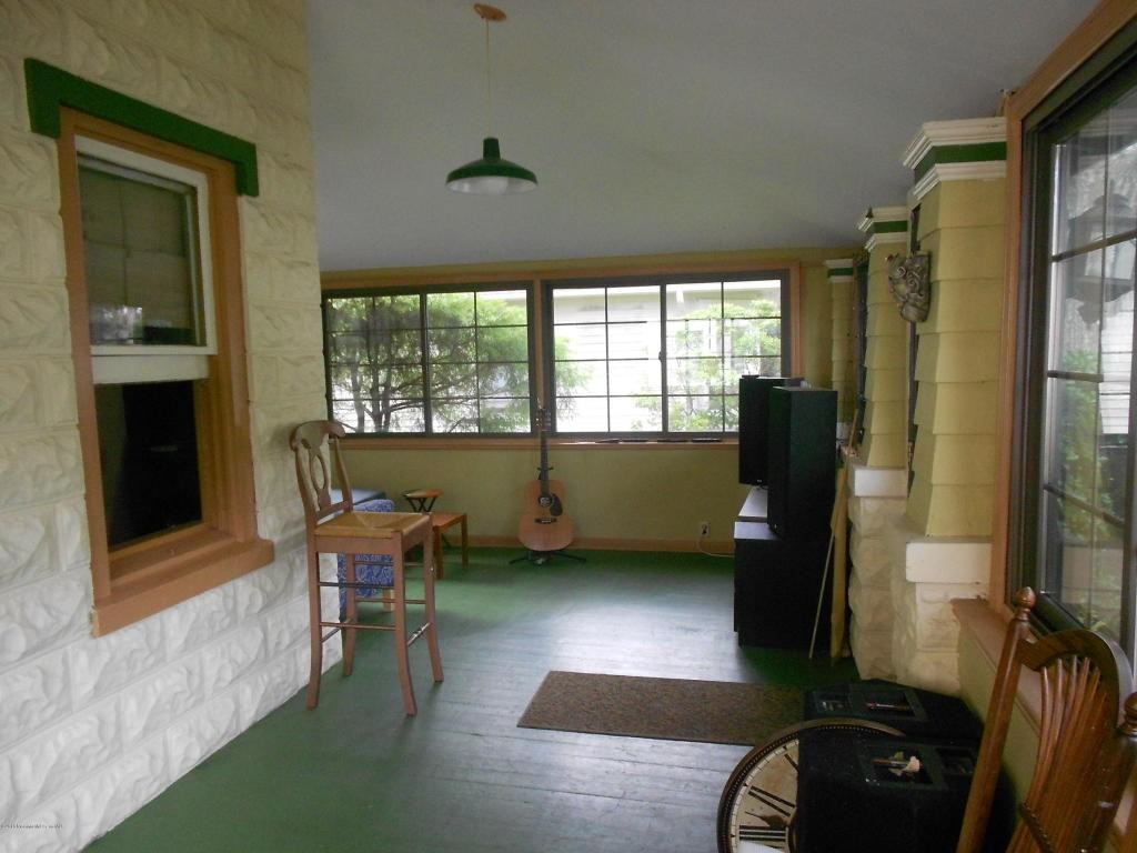 108 Cedar Ave - Photo 2 of 27