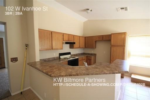 102 W Ivanhoe St - Photo 3 of 9