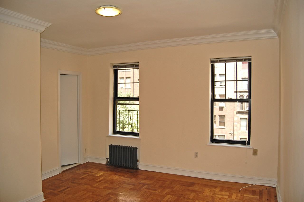 Amsterdam Ave & W 79th St ##6A