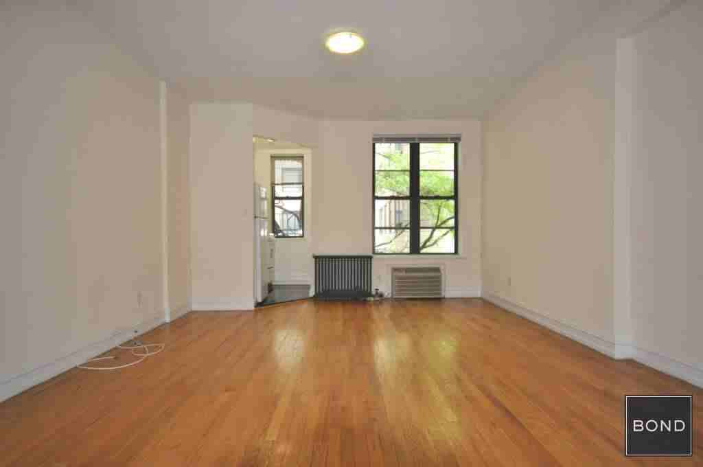 2nd Ave & E 46th St ##4D