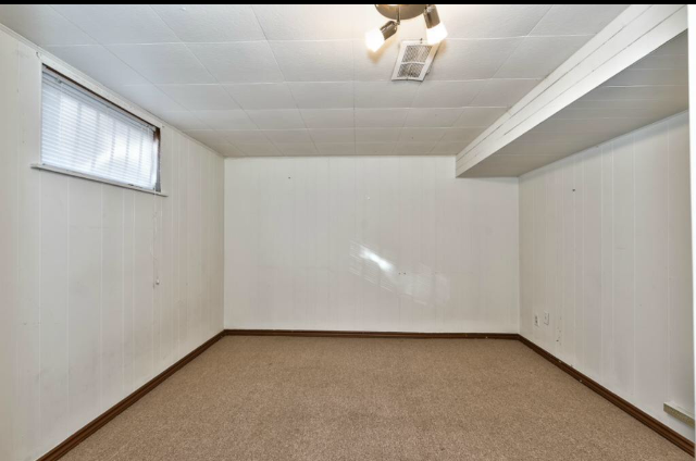 1018 Fennell Avenue East - Photo 2 of 8