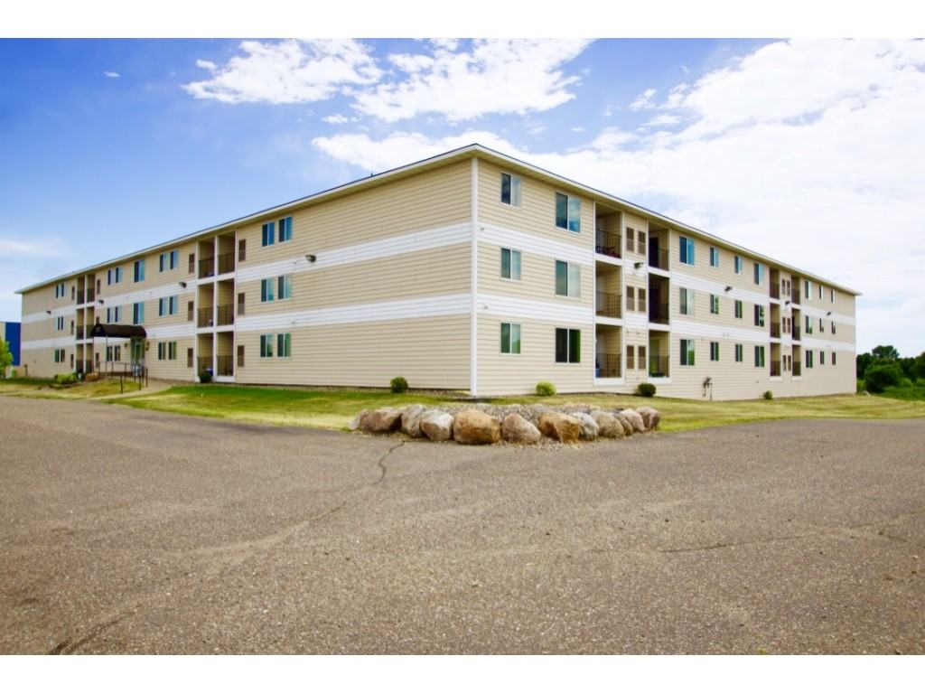 Lions Park Apartments - Photo 3 of 19