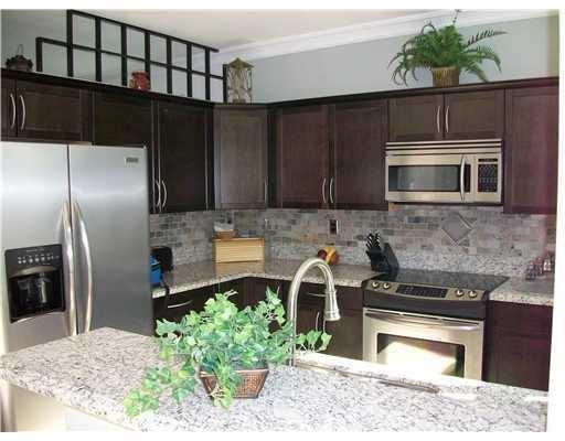 6741 Green Island Circle - Photo 2 of 5