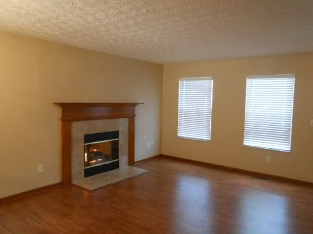 1463 Trabue Woods Blvd - Photo 2 of 9