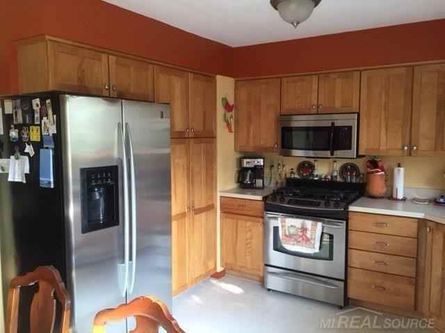 176 St Clair Blvd - Photo 2 of 21