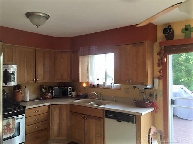 176 St Clair Blvd - Photo 3 of 21