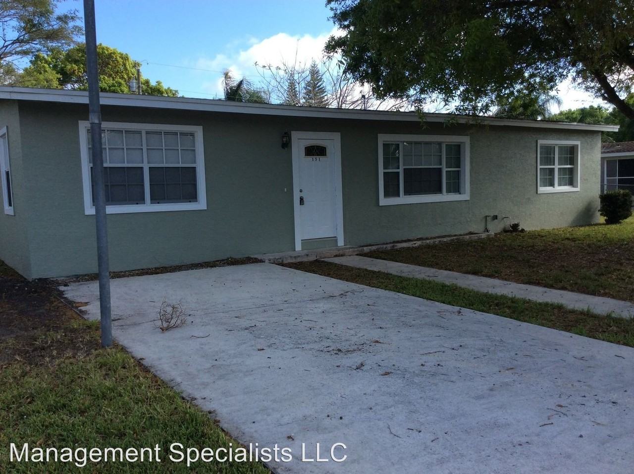 151 SE Castana Ct - Photo 2 of 21