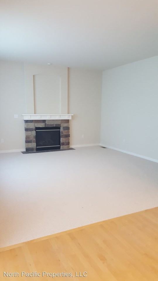 12024 Wilmington Way - Photo 3 of 10