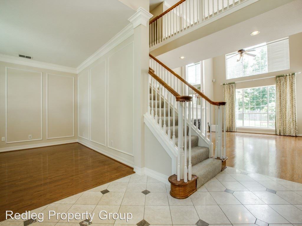 1903 Water Lily Dr - Photo 2 of 31