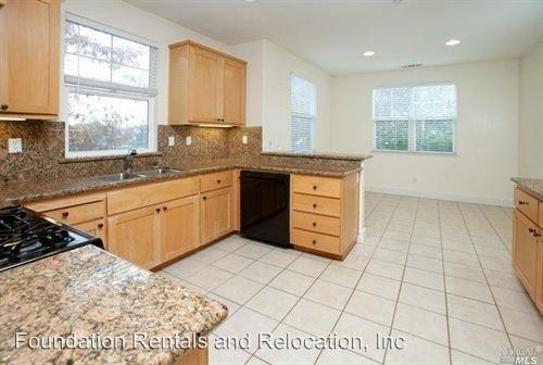 29 Sequoia Rd - Photo 3 of 10