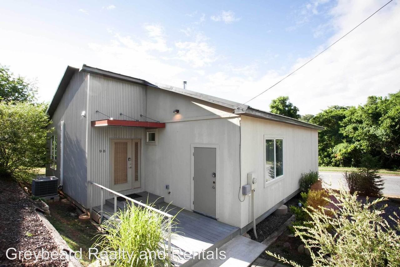 98 Ora St - Photo 3 of 19