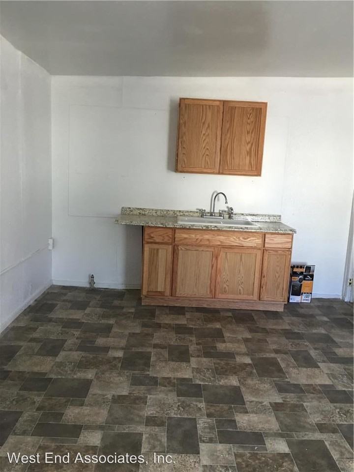 345 Ridge Ave - Photo 2 of 4