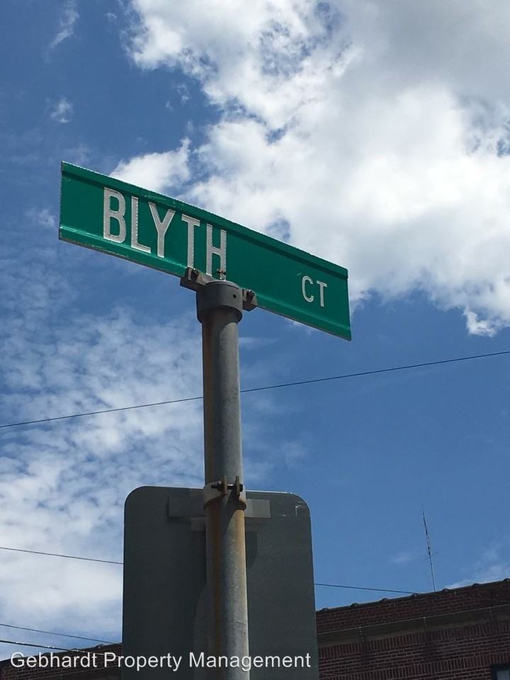 15 Blyth Ct - Photo 2 of 16