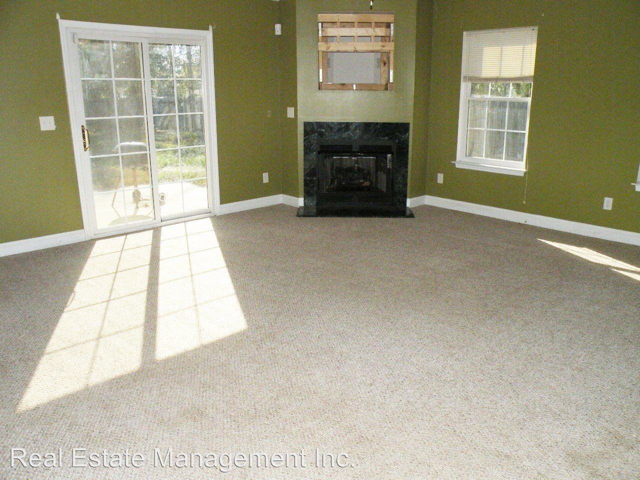 110 Secretariat Dr - Photo 2 of 12