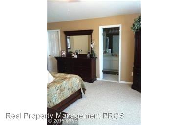 12520 Erroll Ln - Photo 3 of 11