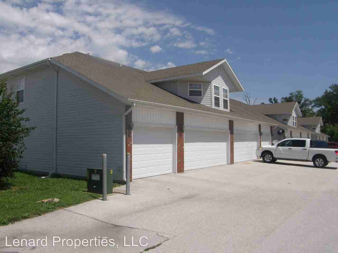 5701 N Orange Ln - Photo 2 of 17