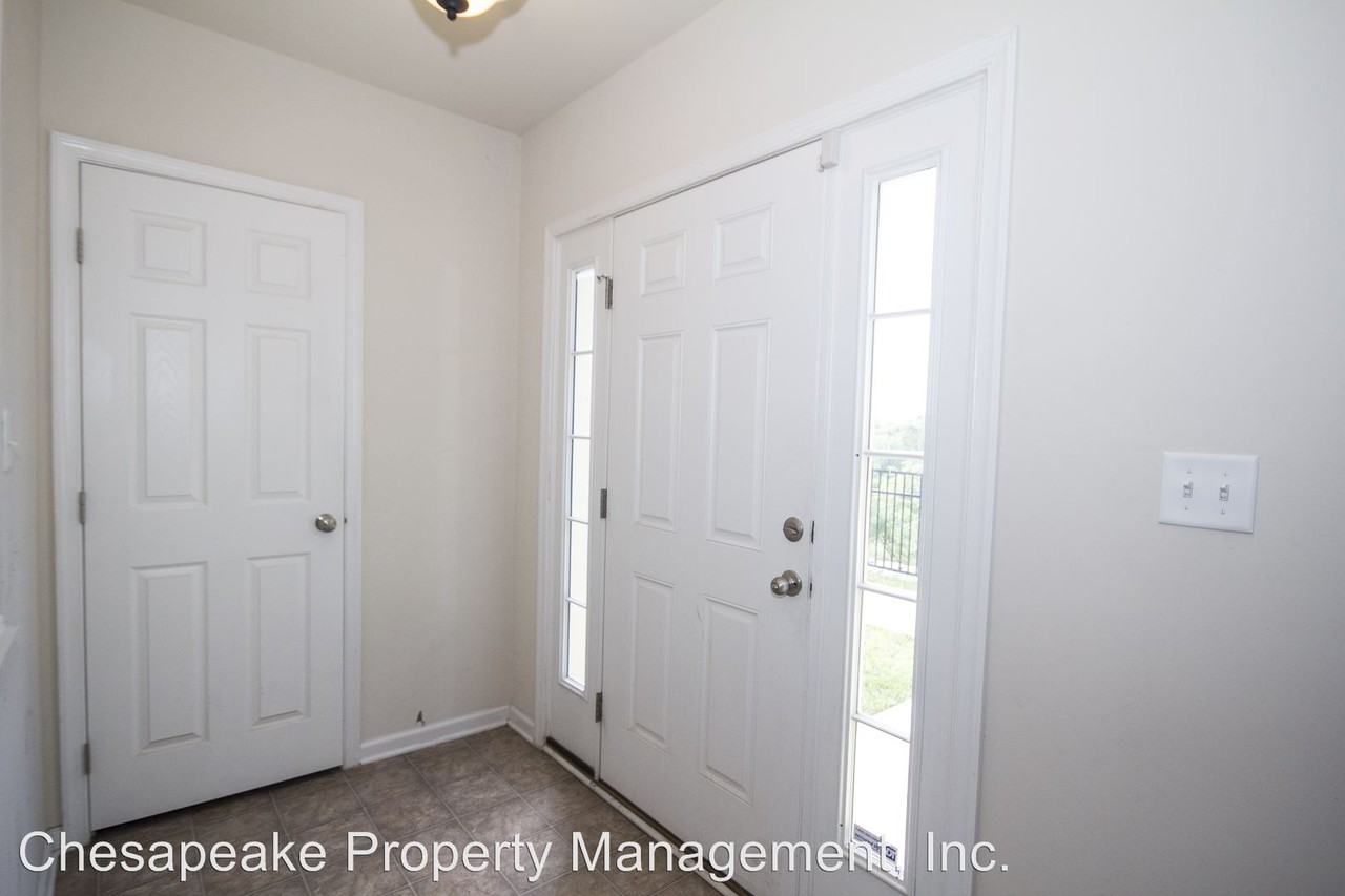 9378 Esplanade Ct - Photo 2 of 21