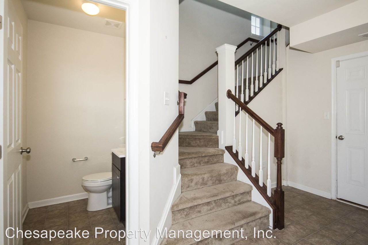 9378 Esplanade Ct - Photo 3 of 21