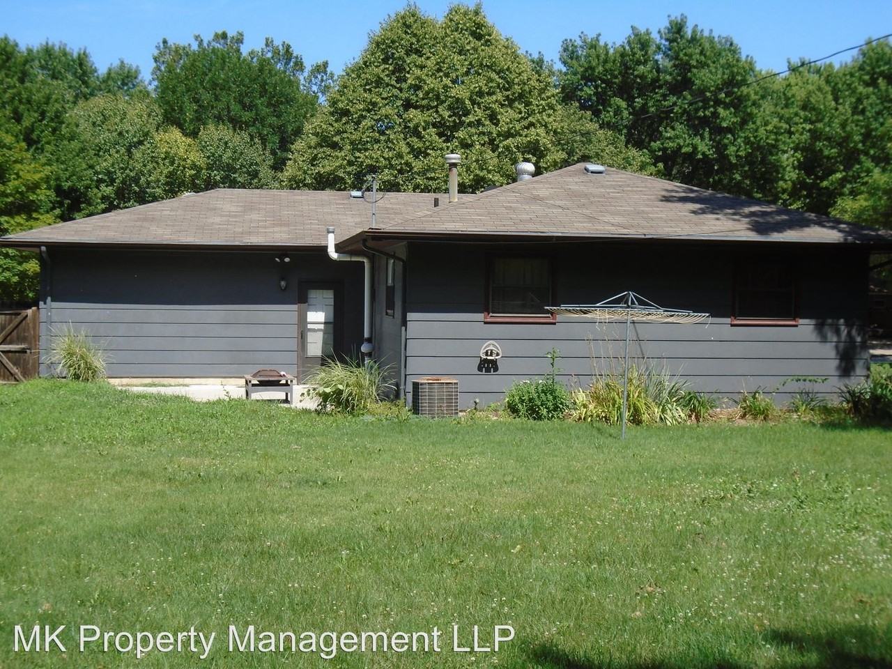 1929 Strong Ave - Photo 2 of 14