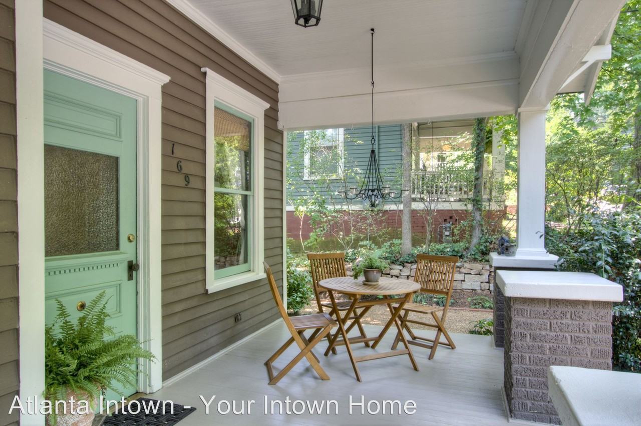 169 Hale St NE - Photo 3 of 23